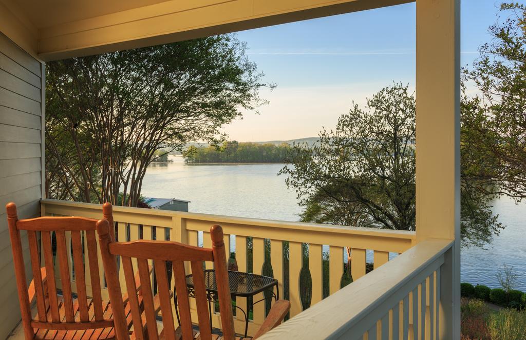 Lookout Point Lakeside Inn Hot Springs Dış mekan fotoğraf
